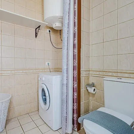 Grandview Apartment *