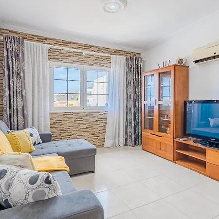 Grandview Apartment *